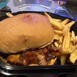 Rocky River Grill - Bbq Pork Sandwich