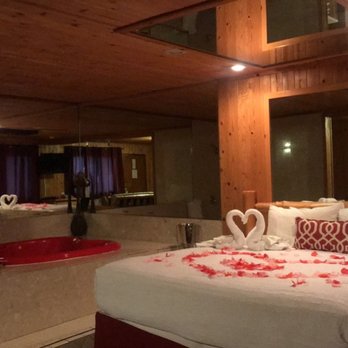 Secrets Inn - Hotels Near Me - South Lake Tahoe, California Secrets Inn - Hotels Near Me - South Lake Tahoe, California