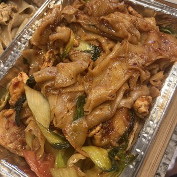 Tin Thai Kitchen - Drunken noodle - Thai Near Me - Livermore, California