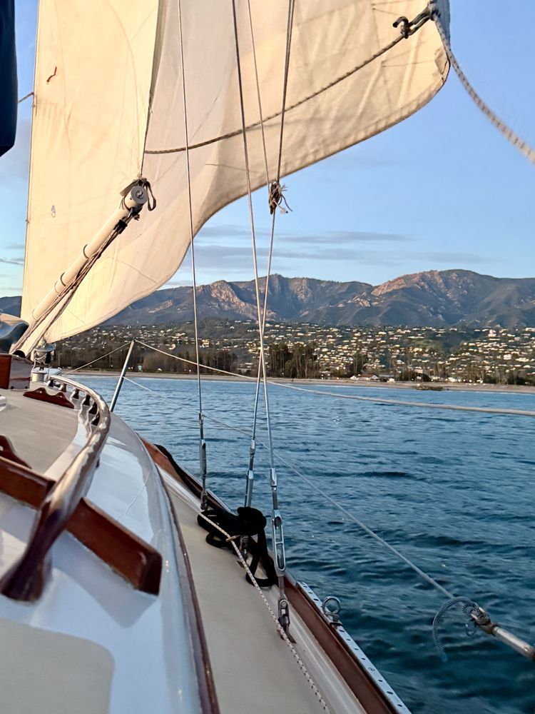 SunSwept Sailing Logo