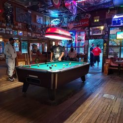 The Bethel Saloon - Look pool.