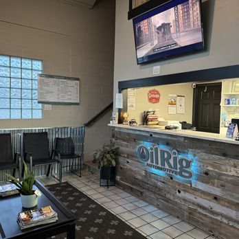 Oil Rig Automotive - Updated Lobby - Oil Change Stations Near Me - Orem, Utah
