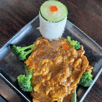 Lemongrass Thai Bistro - The Amazing - Thai Near Me - Jacksonville, Florida