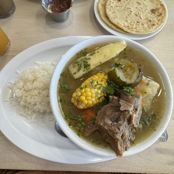 305 Pupusas - Sopa de Res - Coffee & Tea Near Me - West Miami, Florida