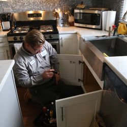 VanDerBosch Plumbing - Joseph is inspecting a Kitchen sink leak in the Edgewater neighborhood of Chicago  60660