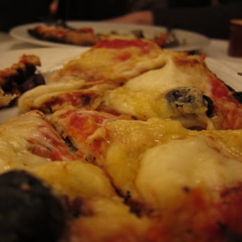 Chez Étienne - Pizza Near Me - Marseille, 13