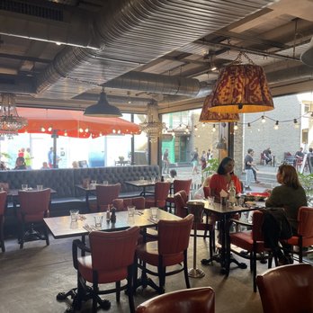 Bill's - British Near Me - London, XGL