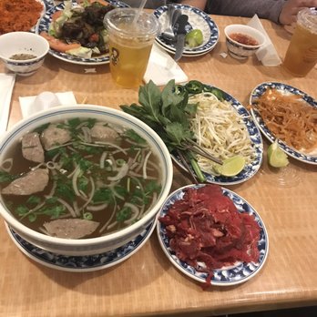 Pho Filet 2 - Pho Tai Bo Vien (rare steak with beef balls) with steak on the side - Vietnamese Near Me - Rosemead, California