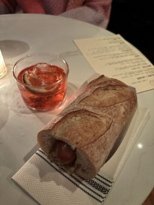 Le Caveau by null