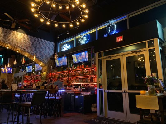 Frankie's Uptown - A Neighborhood Bar by null