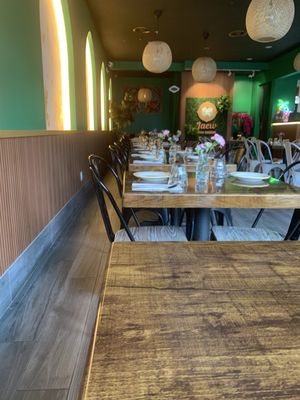 Jaew Thai Cuisine by null