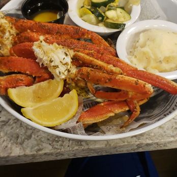 Crabby's Dockside - Bairdi Crab with mash potatoes and zucchini - Seafood Near Me - Clearwater Beach, Florida Crabby's Dockside - Bairdi Crab with mash potatoes and zucchini - Seafood Near Me - Clearwater Beach, Florida