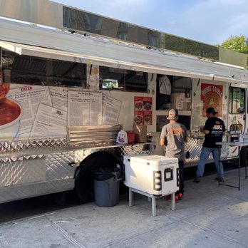 Birria-Landia - Taco truck - Food Trucks Near Me - Brooklyn, New York Birria-Landia - Taco truck - Food Trucks Near Me - Brooklyn, New York