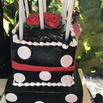 Tastries Bakery - Bakeries Near Me - Bakersfield, California