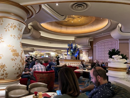 Baccarat Bar & Lounge by null