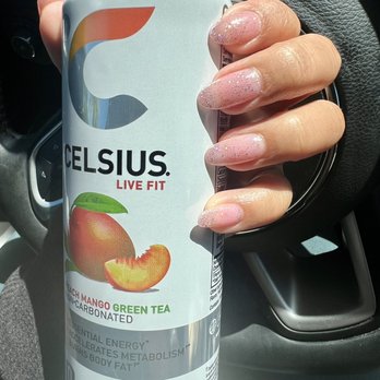 C'est La Vie - Nail Salons Near Me - Los Angeles, California