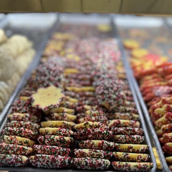 Freed's Bakery - Sprinkle Butter Cookies - Bakeries Near Me - Las Vegas, Nevada