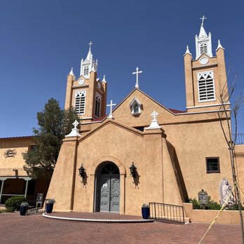 Old Town Albuquerque - The church - Shopping Centers Near Me