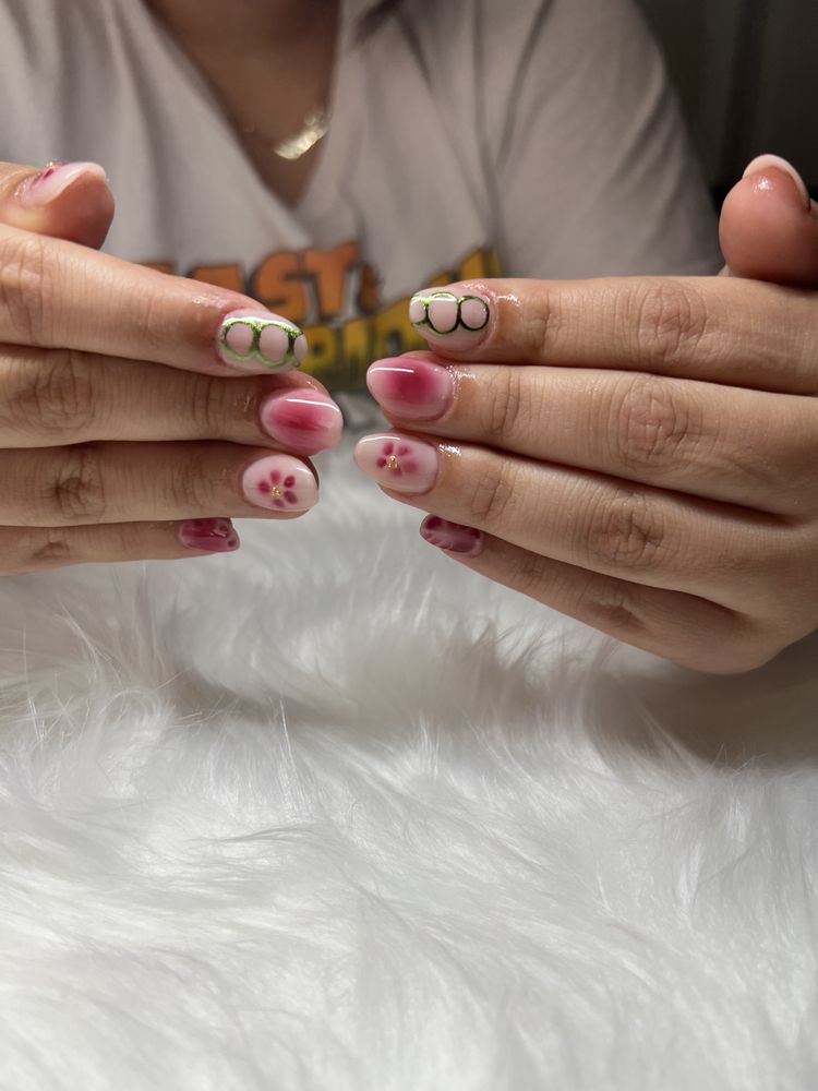 Cherry x Nails Logo