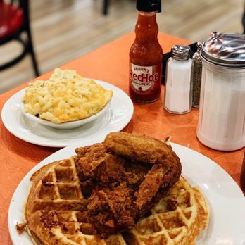 Amy Ruth's - The Rev. Al Sharpton Waffle (fried Chicken and waffles), Homemade Baked Macaroni and Cheese - Southern Near Me - New York, New York