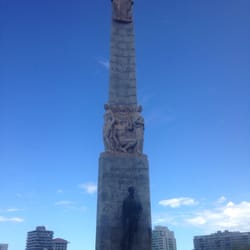 MONUMENTO A ROMÁN BALDORIOTY DE CASTRO Carretera Nacional 26 S/N