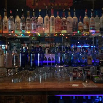 Shooters Saloon - Bars Near Me - Reno, Nevada