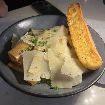 Moxies - Pasta - New American Near Me - Fort Lauderdale, Florida