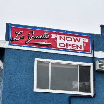 La Jenelle Natural Cafe - Vegan Near Me - Oxnard, California La Jenelle Natural Cafe - Vegan Near Me - Oxnard, California