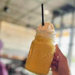 Avenue Brunch House - Mango Creamsicle Smoothie