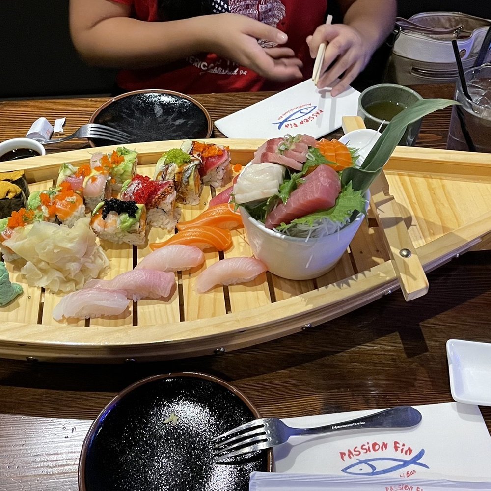 Passion Fin - House Platter B on a sushi boat - Sushi Bars Near Me - Gainesville, Virginia