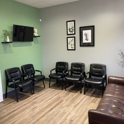 Jeffries Chiropractic - Waiting room.