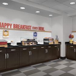 Hampton Inn & Suites Mishawaka/South Bend at Heritage Square - Breakfast Area