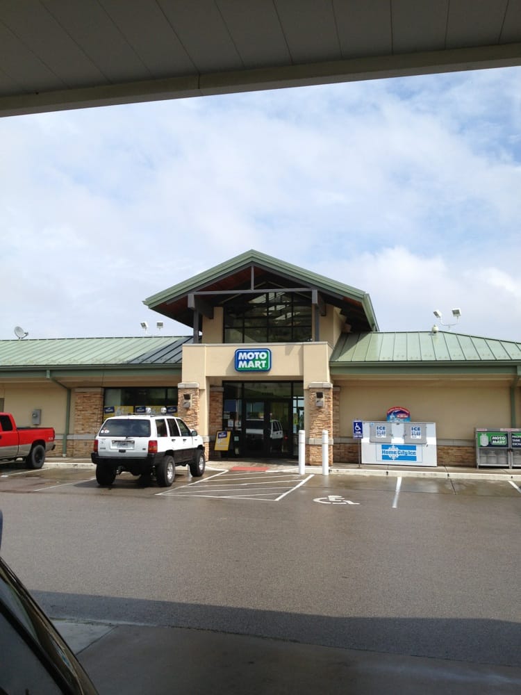 MOTOMART CONVENIENCE STORE Updated October 2024 11005 Riverview Dr, Saint Louis, Missouri