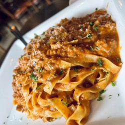 Il Cappero Lansdowne - Fettuccine Bolognese