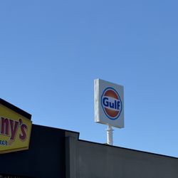 Charter Way Gulf - New Freeway sign visible from I-5
