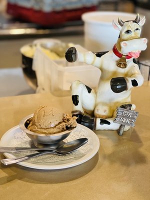 Moo Creamery by null