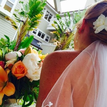 Lester's Flower Shop - Beautiful Wedding Bouquet from my wedding last weekend. Thank you Imelda!! - Floral Designers Near Me - Colma, California