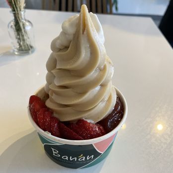 Banan - Strawberry shortcake - Ice Cream & Frozen Yogurt Near Me - San Francisco, California