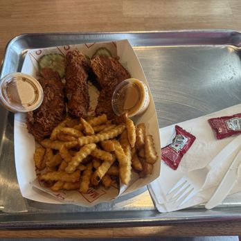 Main Chick Hot chicken - Fast Food Near Me - Oceanside, California Main Chick Hot chicken - Fast Food Near Me - Oceanside, California