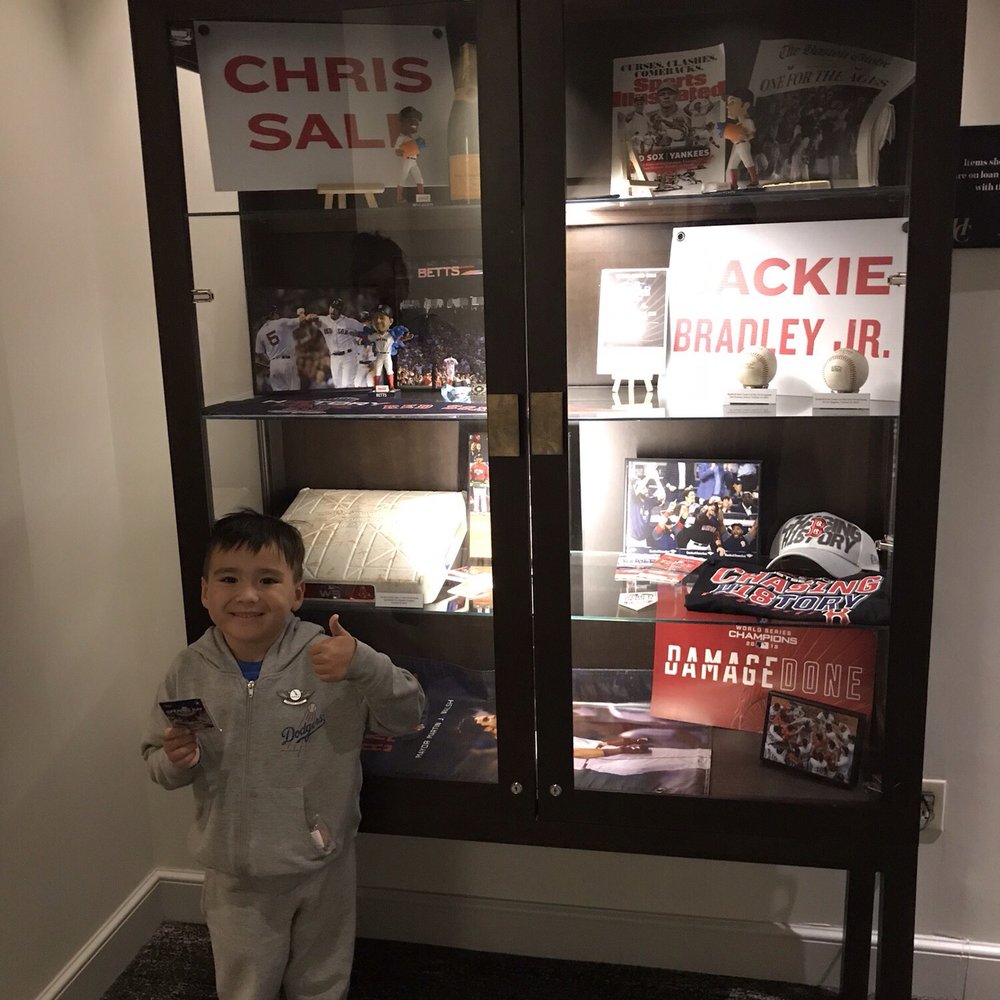Hotel Commonwealth - A display case for the 2018 WS Championship right before the elevators! The city of Boston sure does love their Sox! - Hotels Near Me - Boston, Massachusetts Hotel Commonwealth - A display case for the 2018 WS Championship right before the elevators! The city of Boston sure does love their Sox! - Hotels Near Me - Boston, Massachusetts