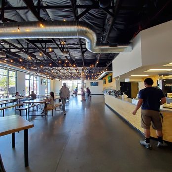 Egghole - Interior looking towards the entrance - Breakfast & Brunch Near Me - Kent, Washington