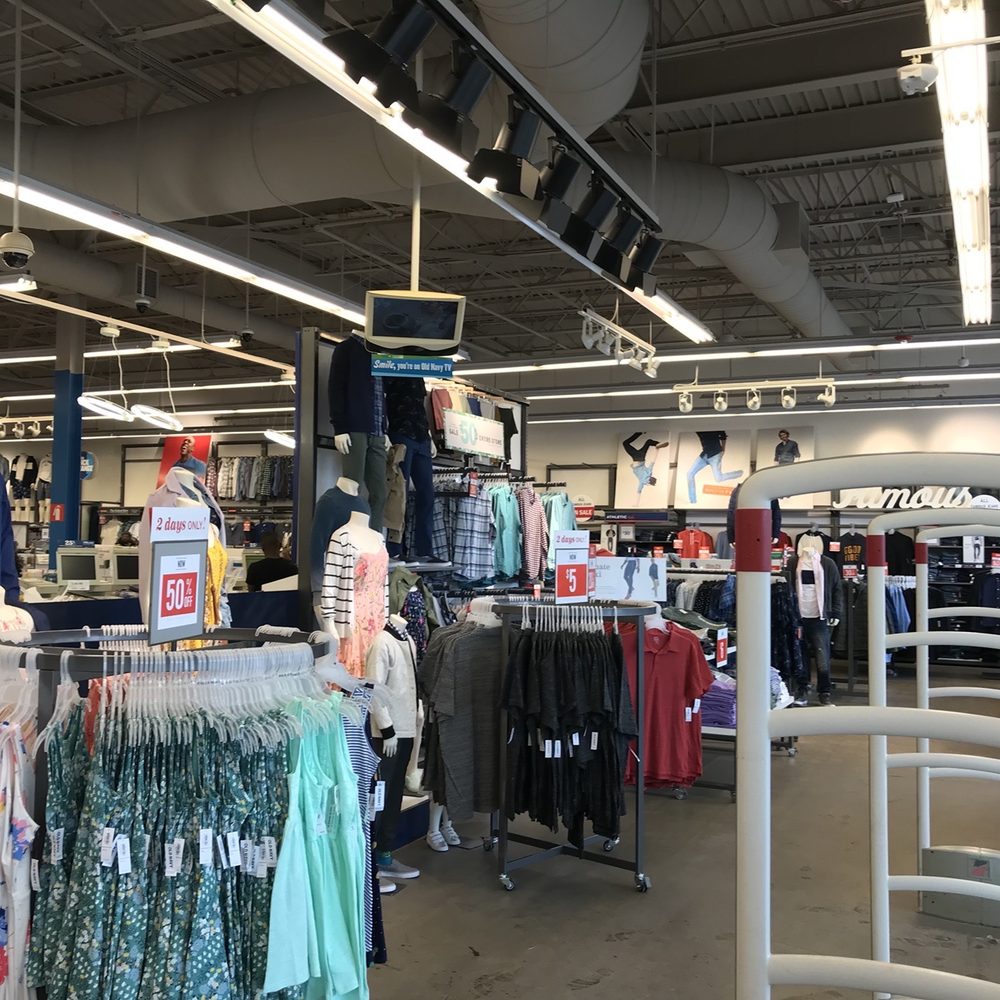 Old Navy - Men's Clothing Near Me - Springfield, Pennsylvania Old Navy - Men's Clothing Near Me - Springfield, Pennsylvania