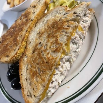 The Apple Pan - Tuna Salad sandwich - Burgers Near Me - Los Angeles, California The Apple Pan - Tuna Salad sandwich - Burgers Near Me - Los Angeles, California