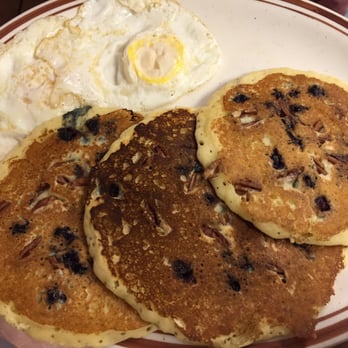 Pondfield Cafe - primarosa especial - blueberry pecan pancakes - Breakfast & Brunch Near Me - Bronxville, New York Pondfield Cafe - primarosa especial - blueberry pecan pancakes - Breakfast & Brunch Near Me - Bronxville, New York