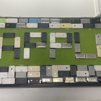 ELECTRIC CITY - Apple phones turned into art - Electronics Repair Near Me - San Francisco, California ELECTRIC CITY - Apple phones turned into art - Electronics Repair Near Me - San Francisco, California
