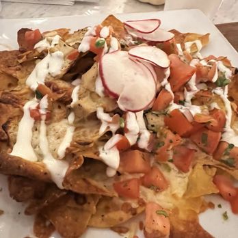 Davine Whiskey & Wine Bar - Chicken Nachos - New American Near Me - Maple Valley, Washington Davine Whiskey & Wine Bar - Chicken Nachos - New American Near Me - Maple Valley, Washington