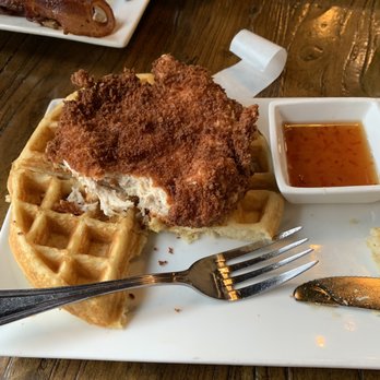 District 13 - Reaper chicken & waffles - New American Near Me - Sunbury, Ohio