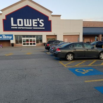 Lowe's Home Improvement - Front building - Hardware Stores Near Me - Houston, Texas