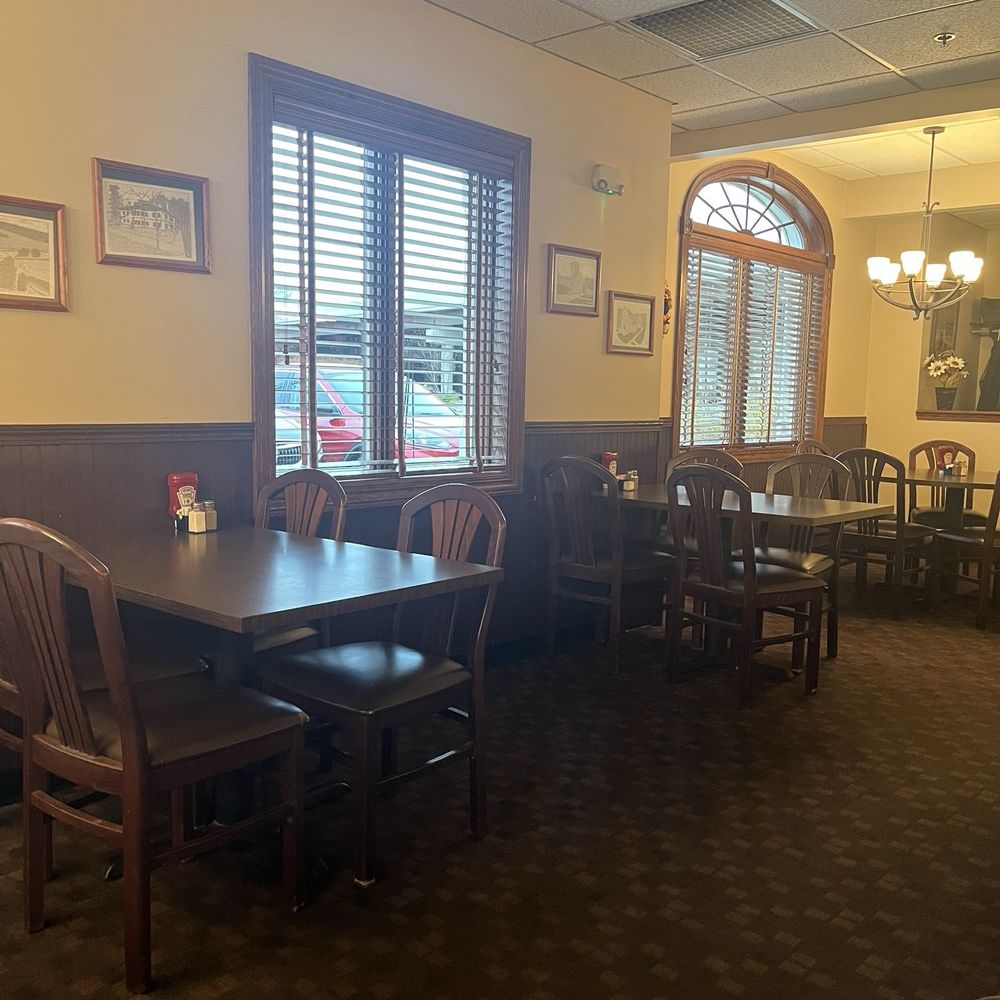 New Era Restaurant - Dining Room - Hungarian Near Me - Akron, Ohio New Era Restaurant - Dining Room - Hungarian Near Me - Akron, Ohio
