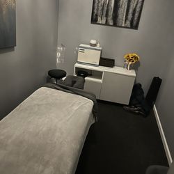 Essentials Spa Of Metrowest